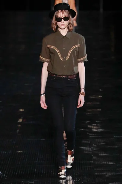 Look 31